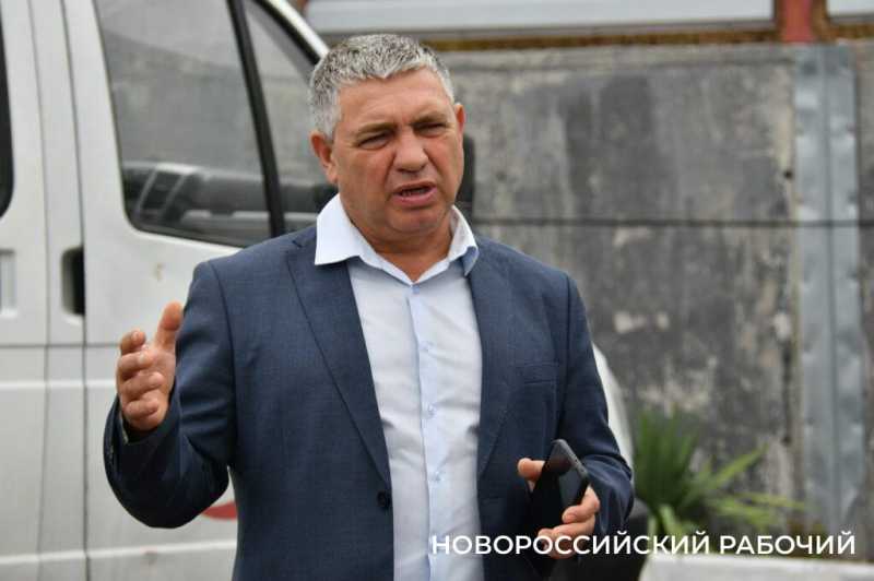 Очистные сооружения под Новороссийском освятил священник. Пошла чистая вода. Совпадение?     