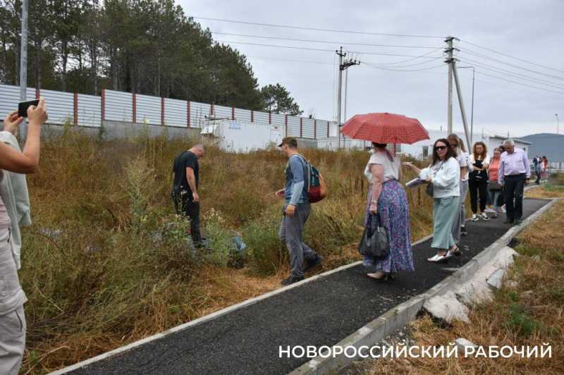 Очистные сооружения под Новороссийском освятил священник. Пошла чистая вода. Совпадение?     