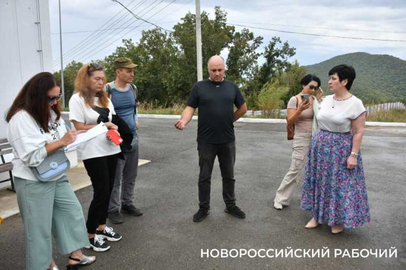 Очистные сооружения под Новороссийском освятил священник. Пошла чистая вода. Совпадение?     