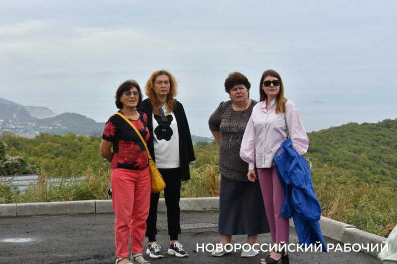 Очистные сооружения под Новороссийском освятил священник. Пошла чистая вода. Совпадение?     