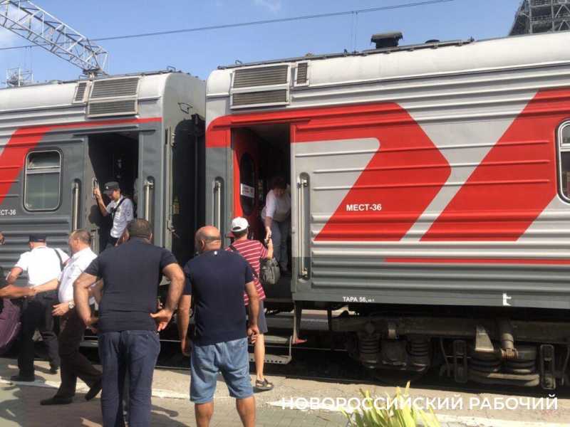 Они уезжают! Добавили ежедневных поездов из Новороссийска в столицы
