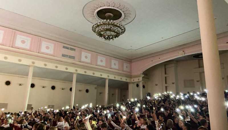 Оторваться невозможно! В Новороссийске оценили игру театра из Севастополя