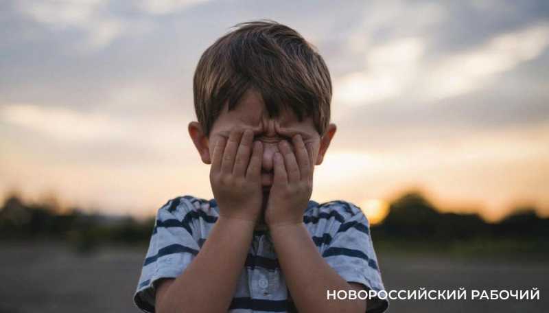 Полиция проверит, почему в Новороссийске родители избивали ребенка