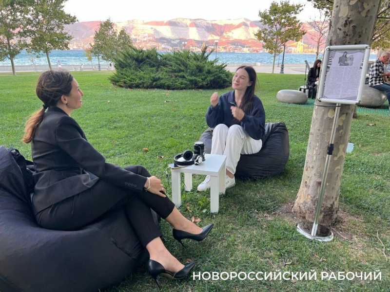 Послушать «артиста» и дать совет. В Новороссийске прошел необычный спектакль-диалог