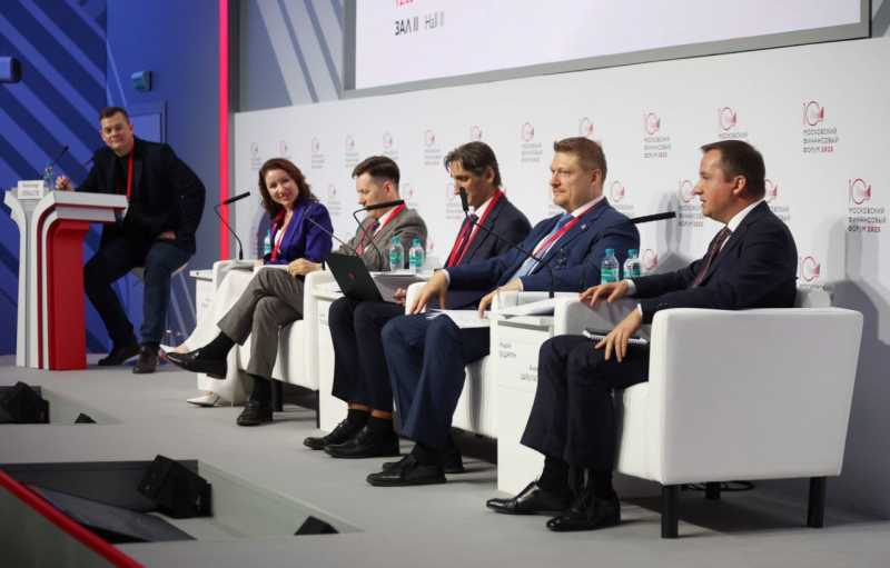 Применение опыта ФНС России для развития экосистемы электронного бюджета обсудили на МФФ-2025