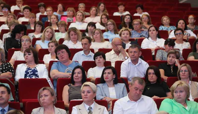 Сотрудники учреждений культуры Новороссийска удостоены звания «Заслуженный работник культуры Краснодарского края»