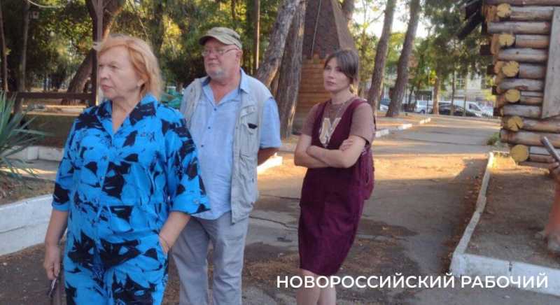 Старые обои, ковры, бочки просят приносить горожан. В Новороссийске создается арт-пространство