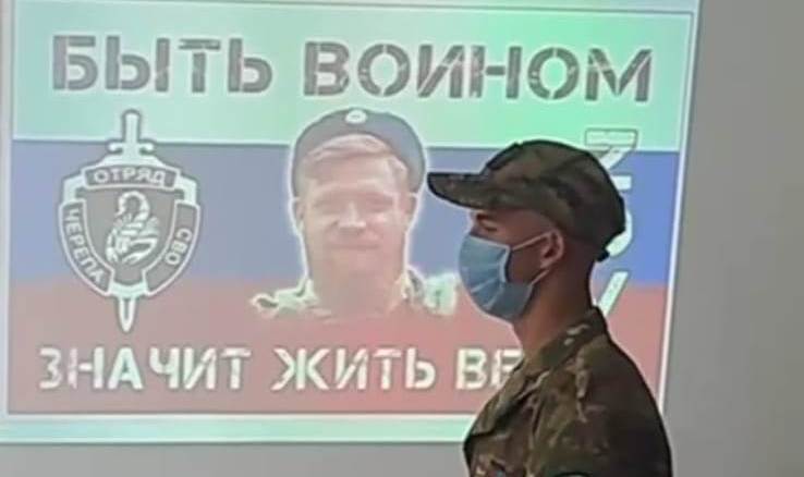 Урок мужества: участник СВО рассказал будущим медикам Новороссийска о жизни на передовой