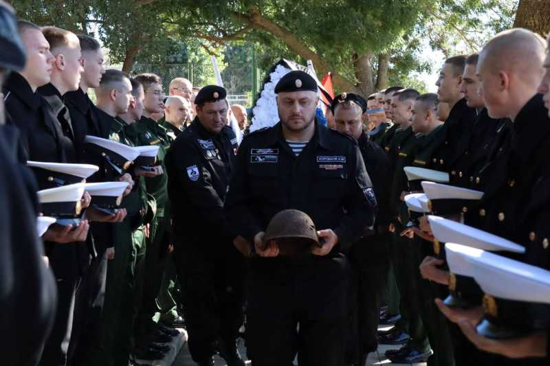 В Анапе в станице Благовещенской перезахоронили останки красноармейцев