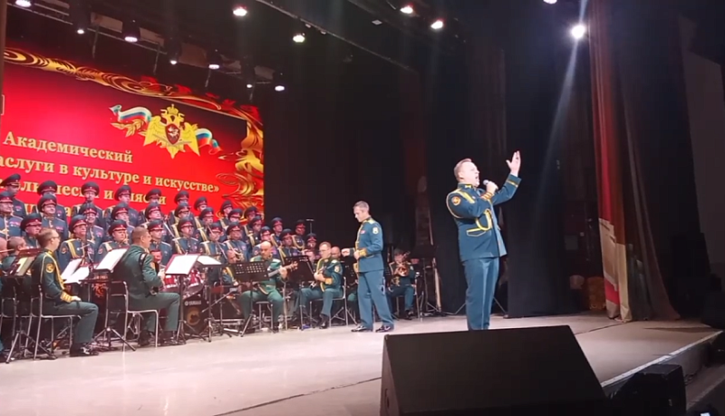 В городе-герое Новороссийске состоялся грандиозный концерт Академического ансамбля песни и пляски войск национальной гвардии Российской Федерации