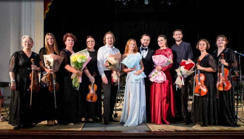В Новороссийске большим гала-концертом завершился IV фестиваль «Новороссийские куранты»