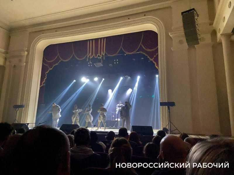 В Новороссийске рэп-театр уложил «Идиота» Достоевского в 90 минут