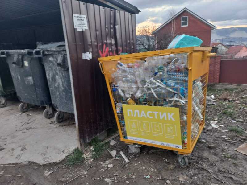 В Новороссийске за пластиком будет приезжать особенный мусоровоз