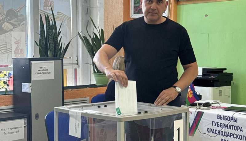 Заместители главы Новороссийска приняли участие в голосовании на выборах губернатора Краснодарского края и депутатов городской Думы VIII созыва