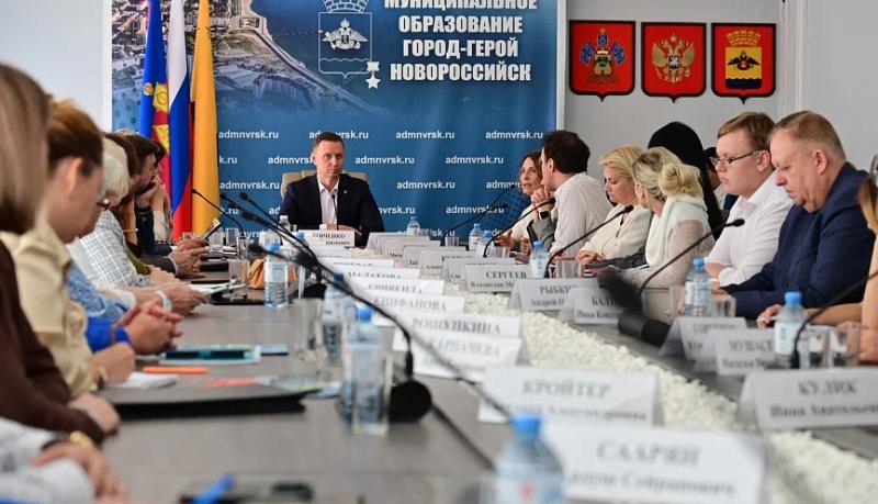 Андрей Кравченко обсудил с активистами общественных организаций Новороссийска этапы реализации проекта «Зеленый каркас»