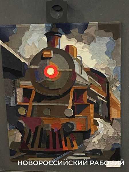 Архитектор из Новороссийска сделала джинсы предметом искусства