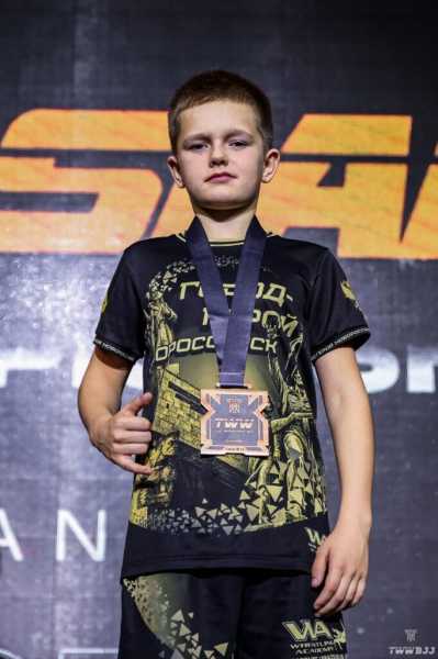 Двадцать медалей открытого чемпионата Евразии лиги TWW завоевали новороссийские борцы