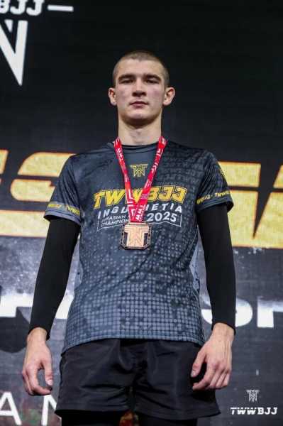 Двадцать медалей открытого чемпионата Евразии лиги TWW завоевали новороссийские борцы