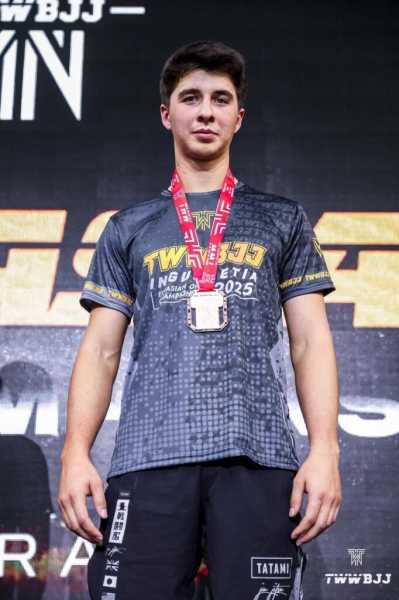 Двадцать медалей открытого чемпионата Евразии лиги TWW завоевали новороссийские борцы