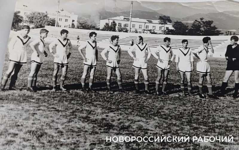 &laquo;Футбольная молодежка в Новороссийске начиналась с нас!&raquo; Вспоминает игрок легендарного &laquo;Цемента&raquo;