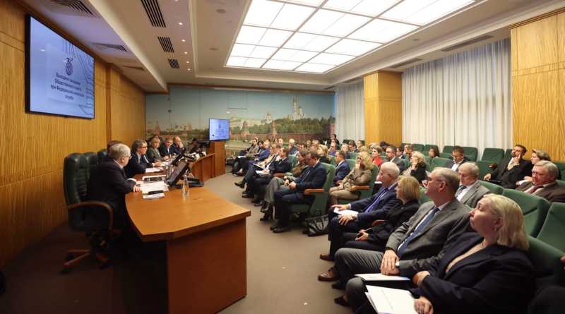 Итоги налоговых изменений-2025 и подготовку к грядущим нововведениям в законодательстве обсудили на выездном заседании Общественного совета ФНС России