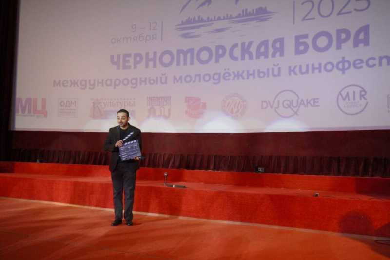 Красная дорожка, звезды и короткий метр. В Новороссийске идет кинофестиваль «Черноморская бора»