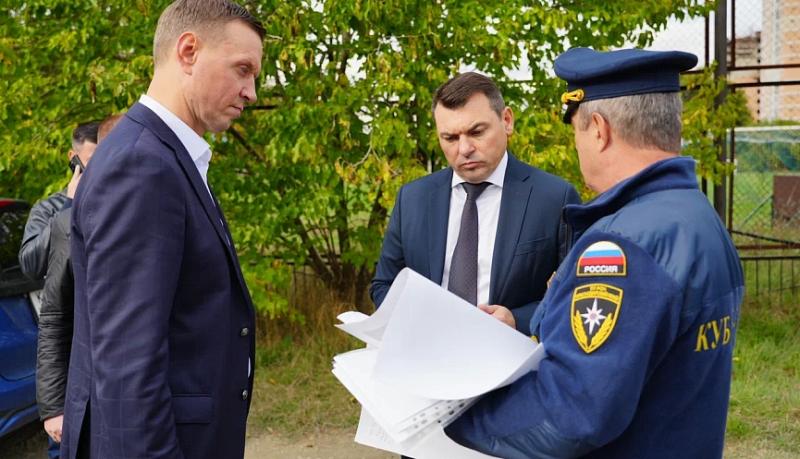 Новороссийск в ходе рабочей поездки посетил министр ГО и ЧС Краснодарского края Сергей Штриков