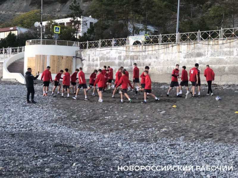 Новороссийск в воскресенье стал вторым в топ-10 самых теплых мест России