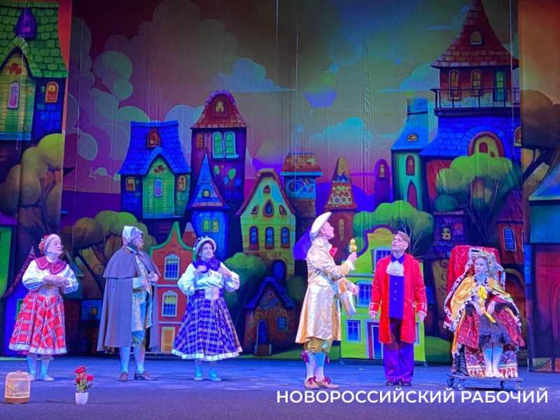 Новороссийский театр на гастролях в Ставрополе показывает прошлое, настоящее и будущее