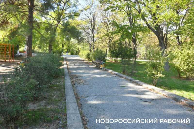 Оставьте парку тишину! В Новороссийске обсудили перспективы Октябрьской площади