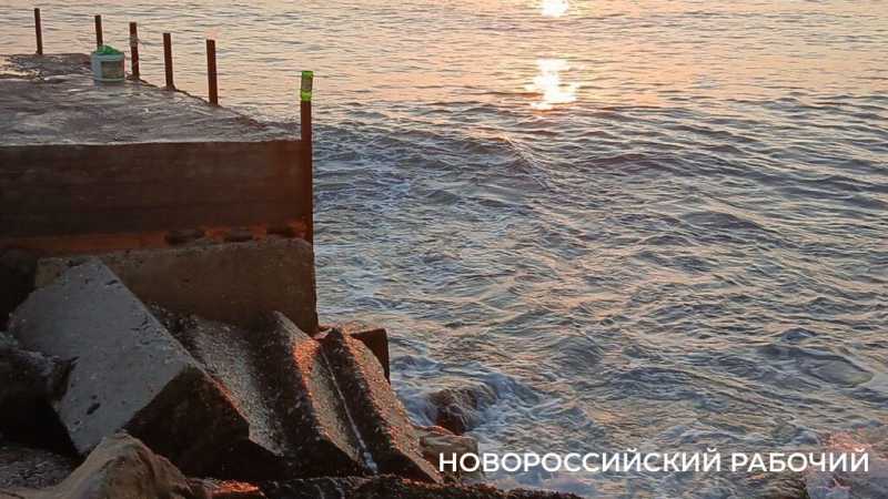 Пляж наш! В курортных местах Новороссийска можно без суеты насладиться бархатным сезоном