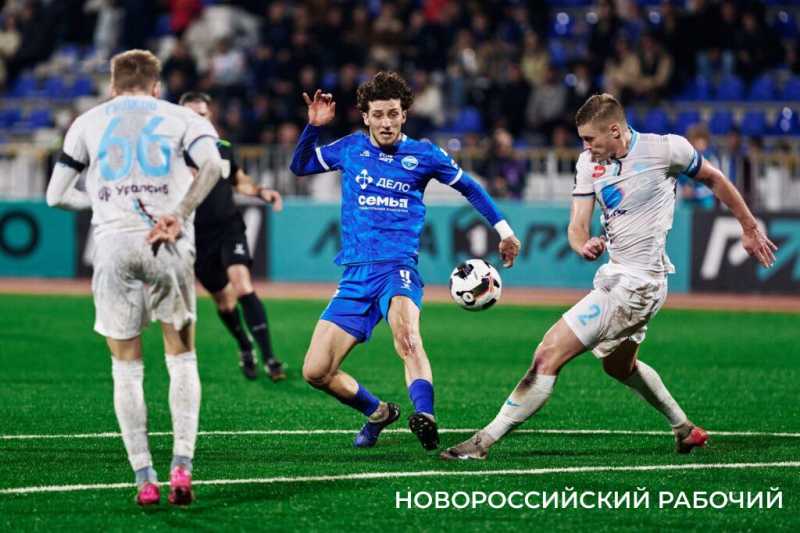 Подробности футбольного матча новороссийского «Черноморца» с «Челябинском»