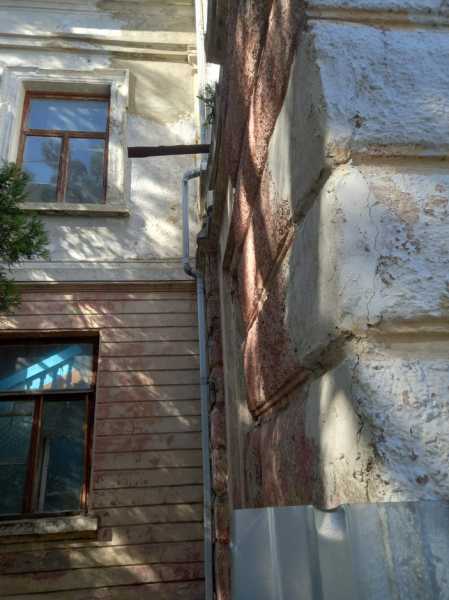 Ремонт дореволюционного «клуба Маркова» в Новороссийске переносится. Работы из-за недобросовестного подрядчика начали заново