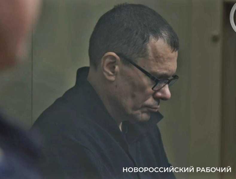 У экс-полицейского из Новороссийска, планировавшего заказные убийства, конфискуют имущество