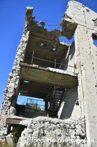 Увидит ли новороссийский Дворец Цементников новую жизнь?