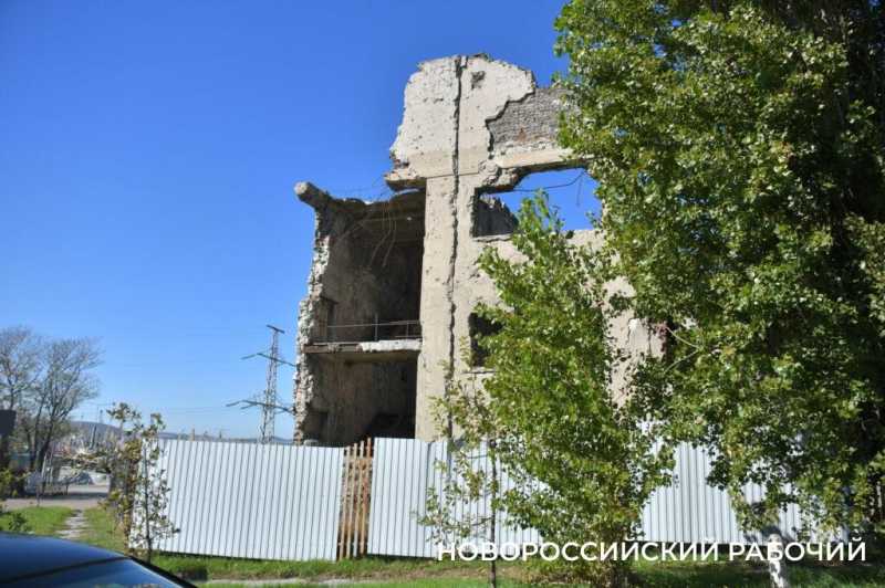 Увидит ли новороссийский Дворец Цементников новую жизнь?