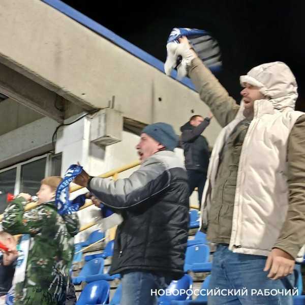В Новороссийске «Черноморец» под проливным дождем порадовал болельщиков ничьей