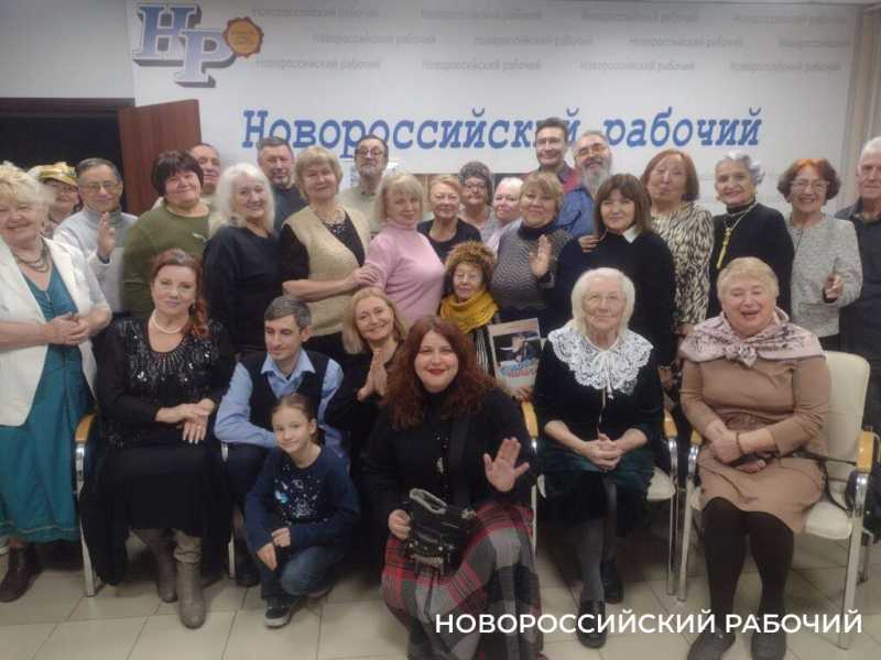 В Новороссийске монтируют выставку, посвященную журналисту &laquo;Новороссийского рабочего&raquo; Евгению Лапину