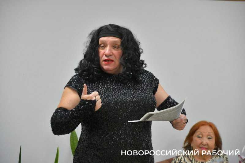 В Новороссийске монтируют выставку, посвященную журналисту &laquo;Новороссийского рабочего&raquo; Евгению Лапину