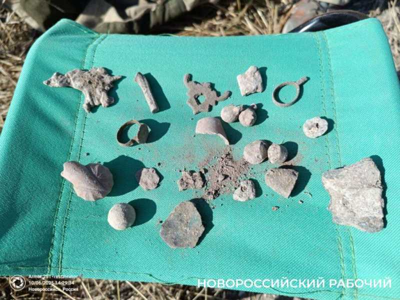 В Новороссийске на Малой Земле нашли турецкий перстень 18 века