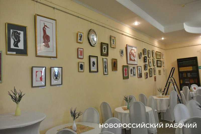 В Новороссийске открывается уникальная выставка «Леди ножницы»