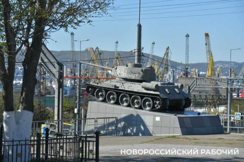 В Новороссийске ремонтируют одну из главных транспортных артерий