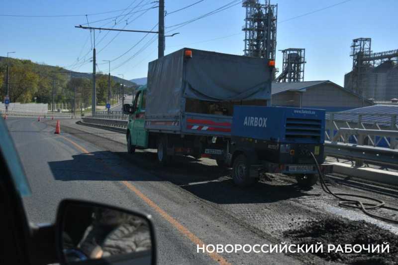 В Новороссийске ремонтируют одну из главных транспортных артерий