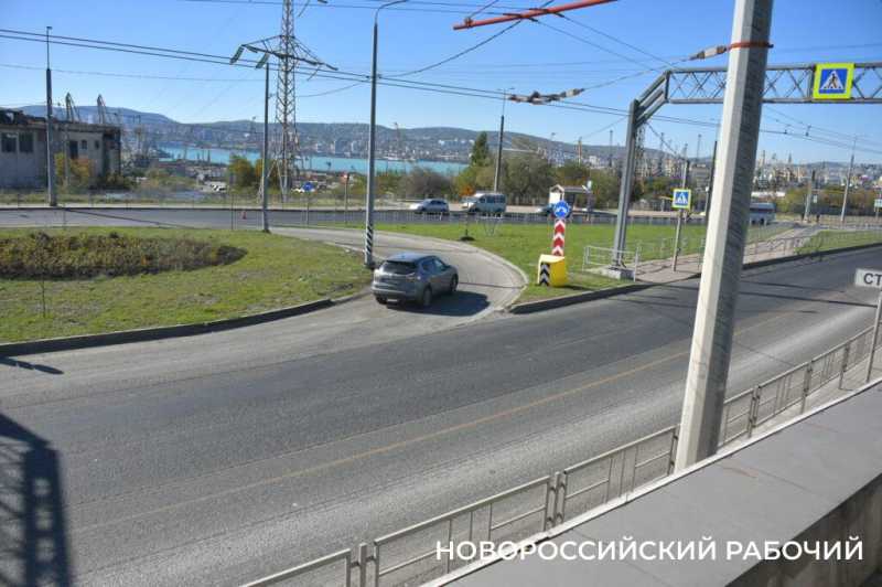 В Новороссийске ремонтируют одну из главных транспортных артерий