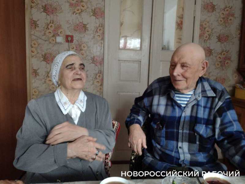 Встретимся на платиновой свадьбе! 1 октября Новороссийск отмечает День пожилого человека