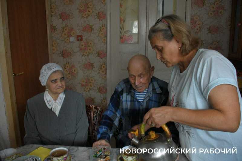 Встретимся на платиновой свадьбе! 1 октября Новороссийск отмечает День пожилого человека