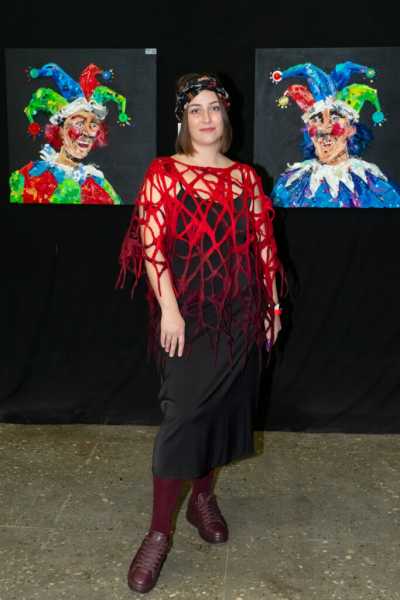 Выставка картин из сломанных детских игрушек открылась в Новороссийске