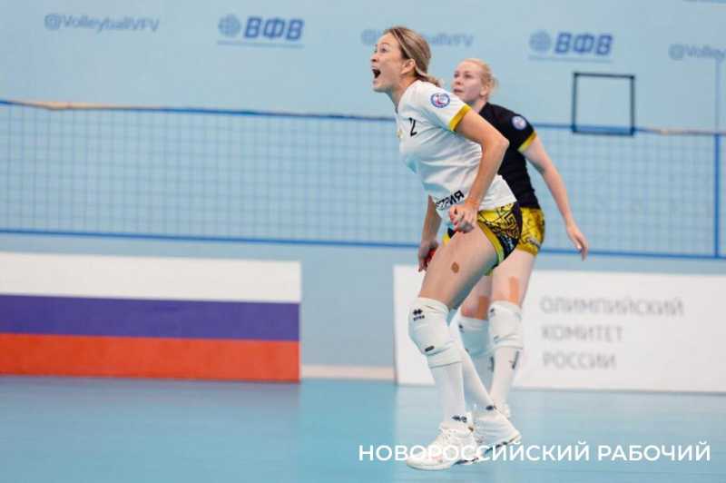 Золотые девушки 40+. Как команда ветеранов из Новороссийска играет и живет без поражений
