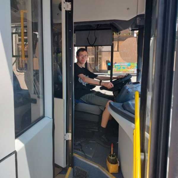 Дорога в троллейбусное оказалась верной. Представляем новороссийского водителя