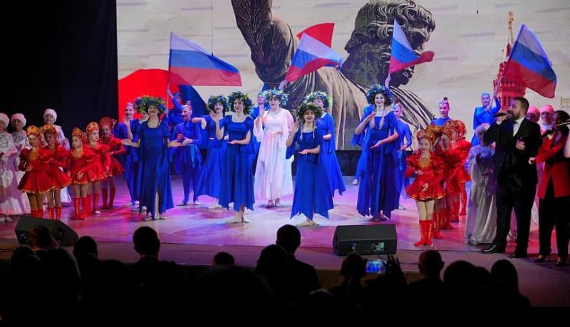 Фестиваль &laquo;Новороссияне&raquo; в 33-й раз объединил представителей всех национальных культур, проживающих в городе-герое